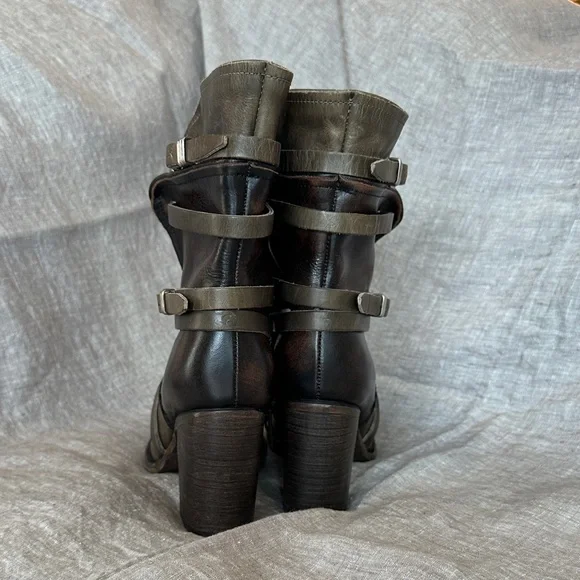 Freebird by Steven Gray and Brown Heeled Boots - Picture 10 of 10